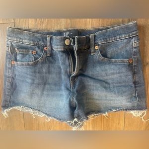 Gap cutoff Jean shorts